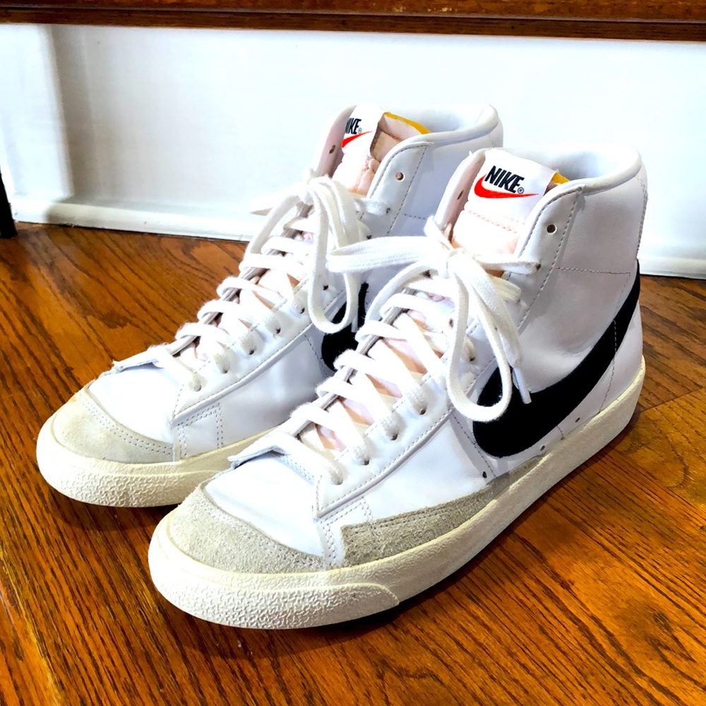 Nike Blazer '77 High-Top Sneaker - Men’s Size 10 in Immaculate Condition!